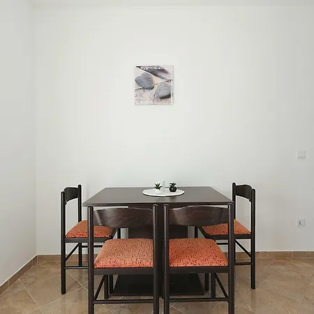Apartament Apartman Anamarija 2 *