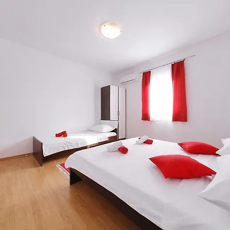 Apartament Apartman Anamarija 2